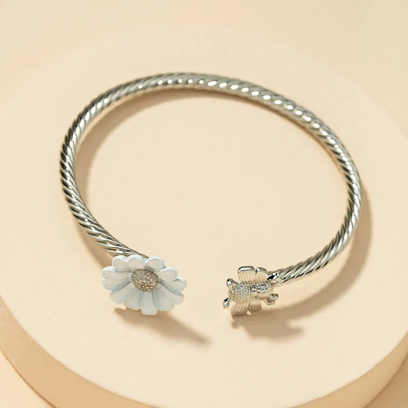 Bee and Blossom Charm Bracelet - Vienna Verve Collection
