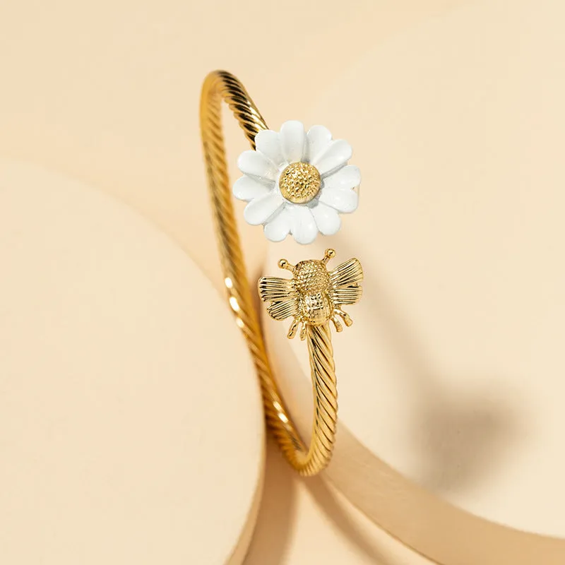 Bee and Blossom Charm Bracelet - Vienna Verve Collection