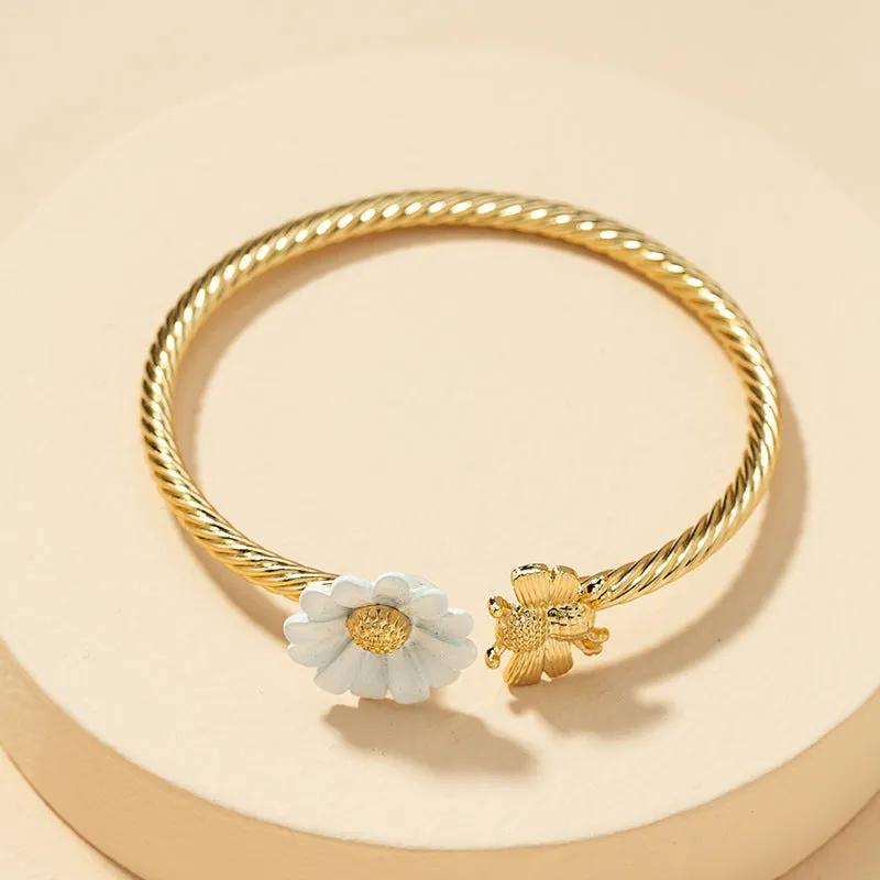 Bee and Blossom Charm Bracelet - Vienna Verve Collection