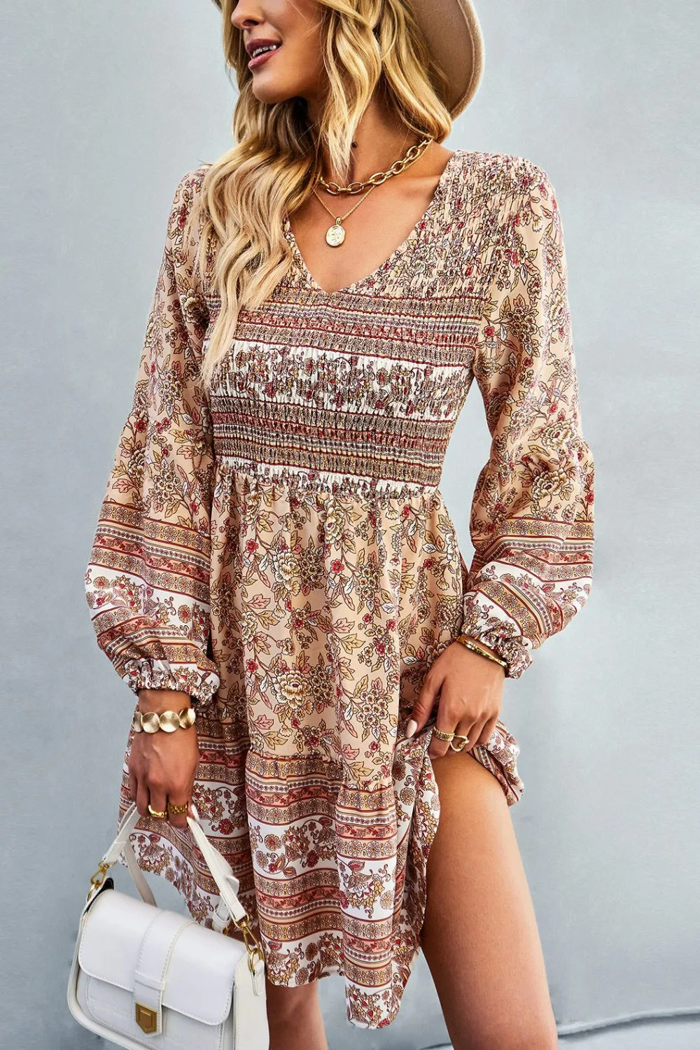 Boho böhmisches Kleid mit Ballonärmeln und V-Ausschnitt