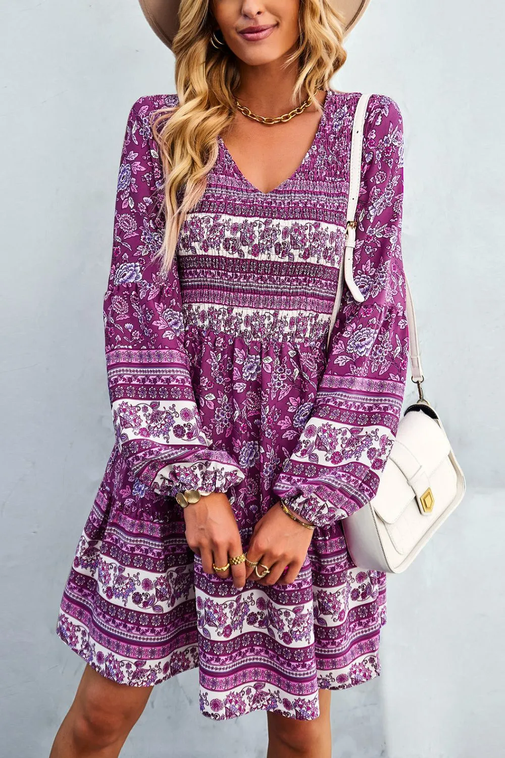 Boho böhmisches Kleid mit Ballonärmeln und V-Ausschnitt