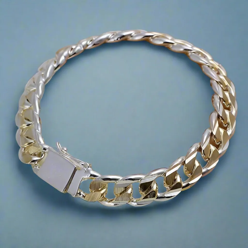 Elegant Two-Tone Open Curb Link Bracelet with 18K Gold Accent Unisex