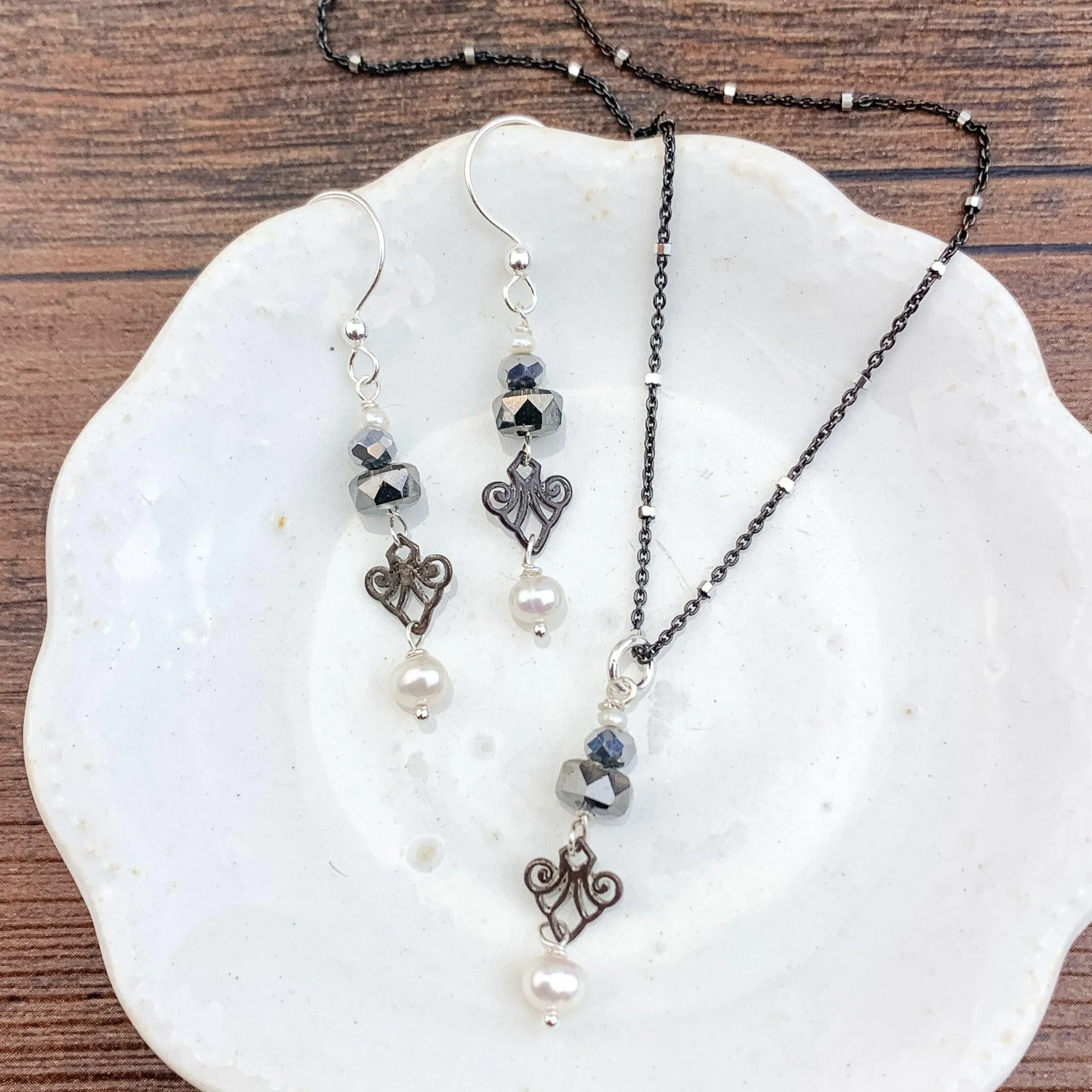 Mini Filigree Earrings w Pearl Drop