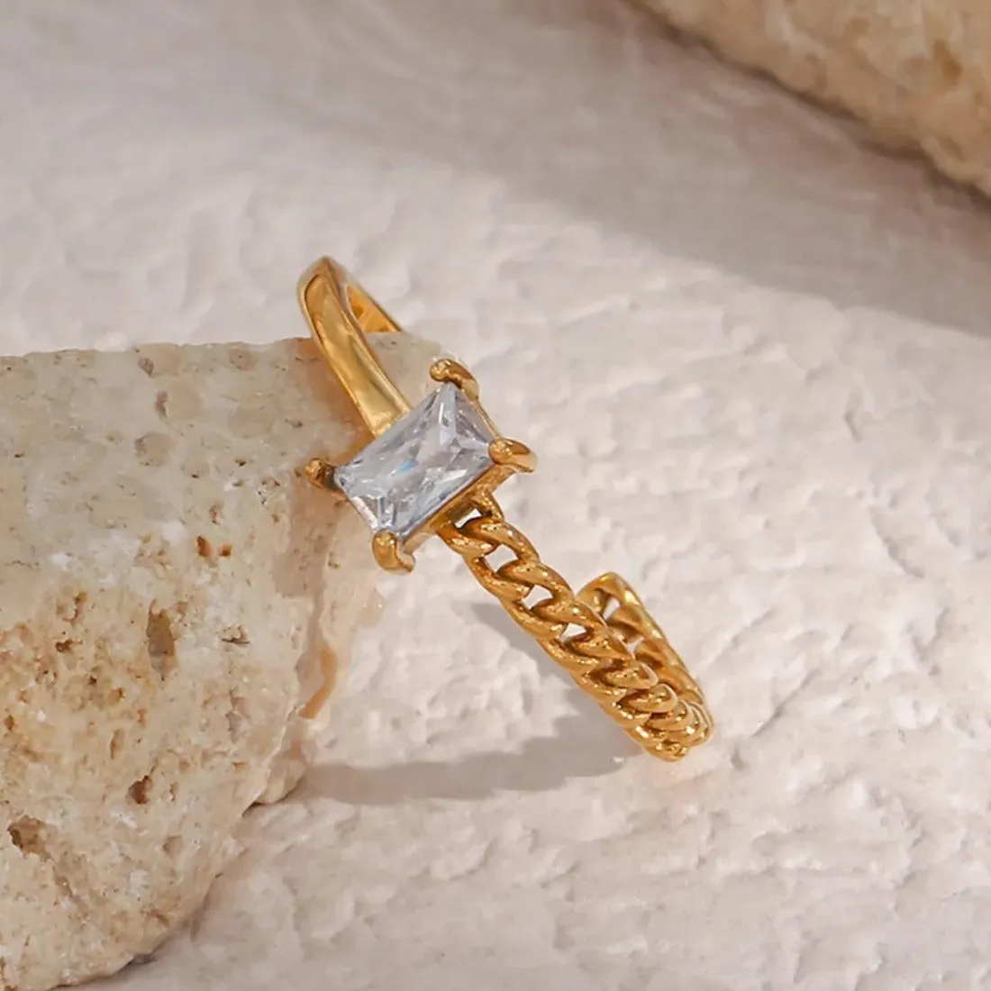 Stackable Chain Band Baguette Solitaire Ring