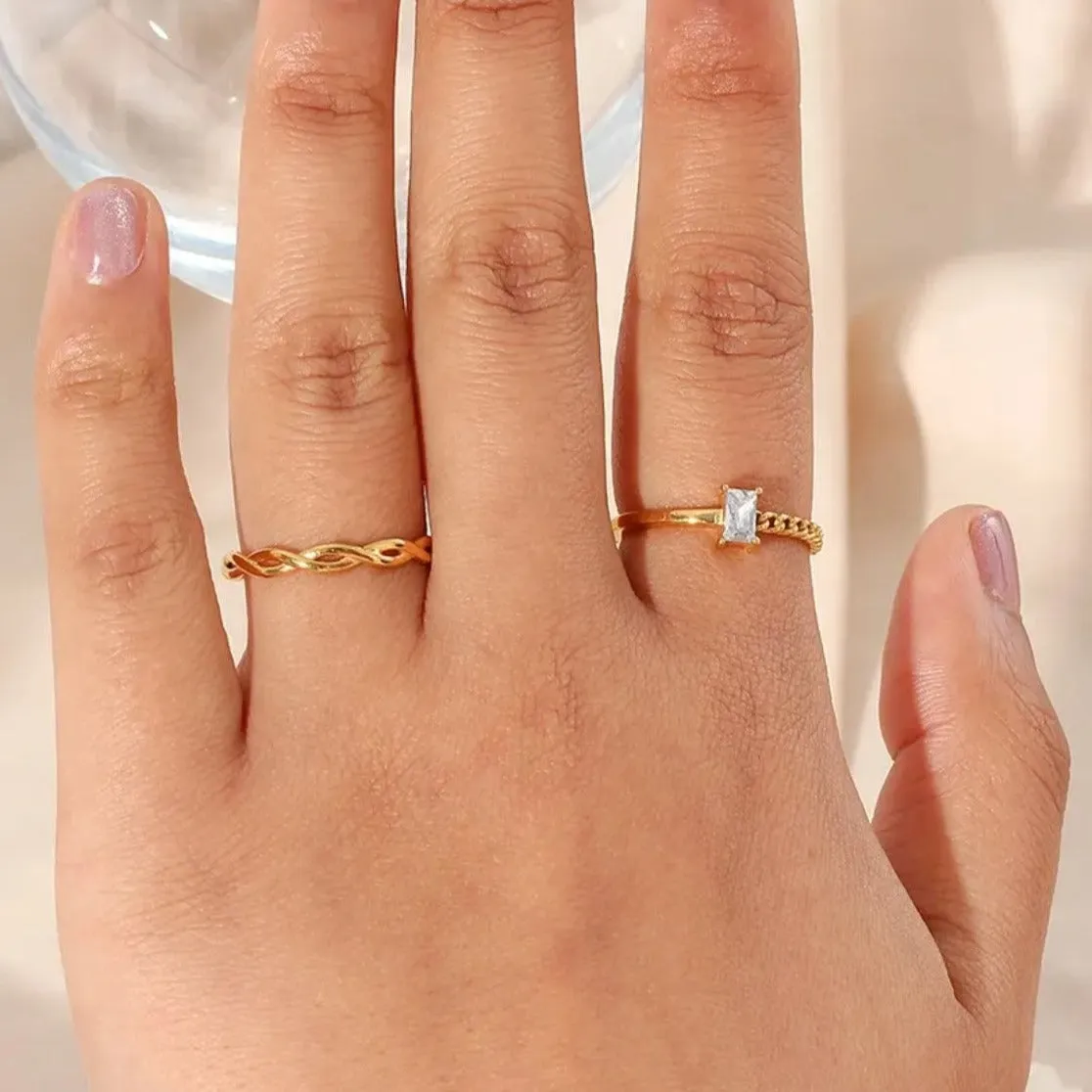 Stackable Chain Band Baguette Solitaire Ring