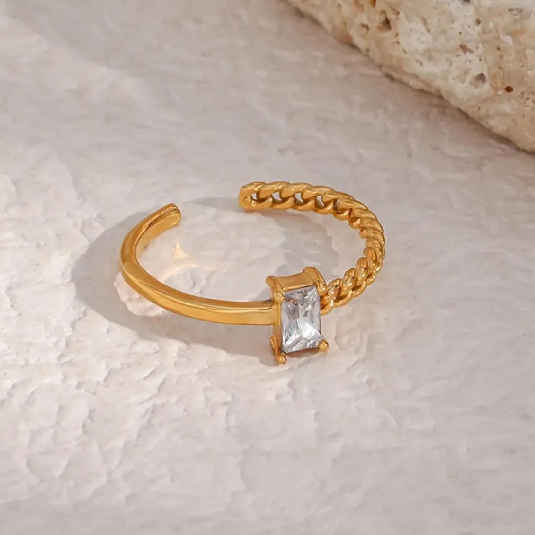 Stackable Chain Band Baguette Solitaire Ring